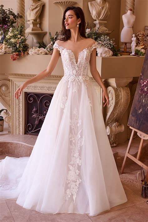 Short sleeve wedding gown 60 photos - Astyledwedding.com