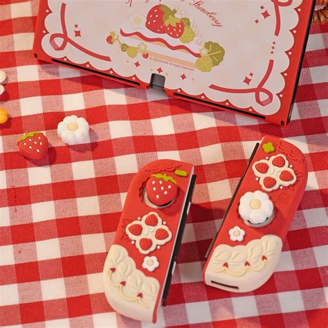 Силиконовый чехол с рисунком клубники JoyCon | AliExpress