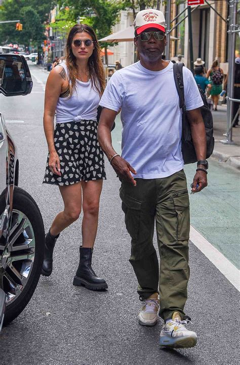 Lake Bell Joins Chris Rock on N.Y.C. Comedy Tour After Croatia Trip