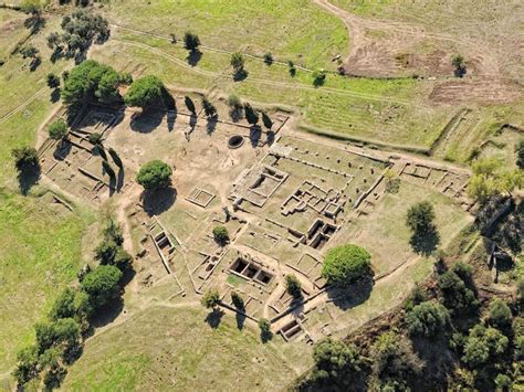 Photos - Aléria - Tourism & Holiday Guide