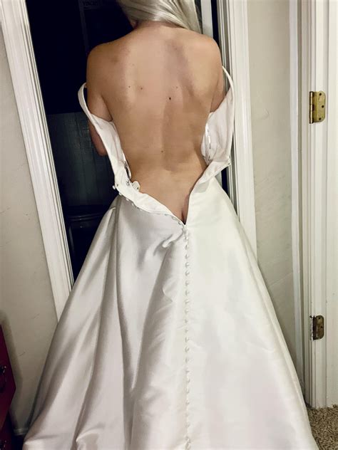 underneath her wedding dress... : r/WeddingsGoneWild