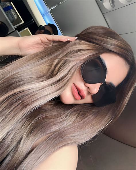Windi Yanti (@windi_nevertary) • Instagram photos and videos