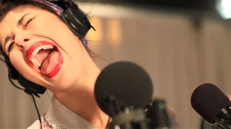 Kimbra "Settle Down" Live on Soundcheck - YouTube