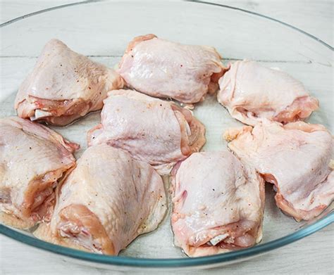Рецепт курицы, запеченной в шпинатном соусе с фото пошагово на Вкусном ...