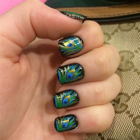 25 Peacock-Inspired Nail Art Looks That Will Get You Noticed | Peacock ...