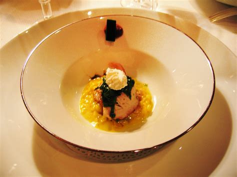 Pierre Gagnaire - Fine Dining Explorer