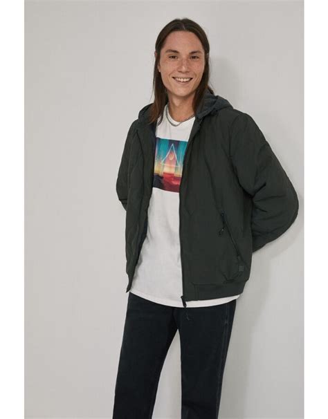 Buy Springfield Jackets in Saudi, UAE, Kuwait and Qatar | VogaCloset