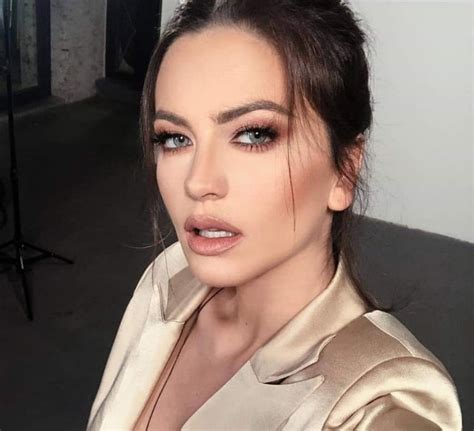 serbian singer milica pavlović in her prime : r/trueratecelebrities