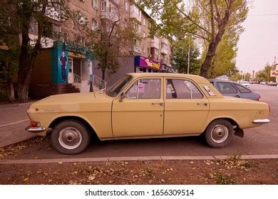 93 Gorkovsky Avtomobilny Zavod Royalty-Free Images, Stock Photos ...
