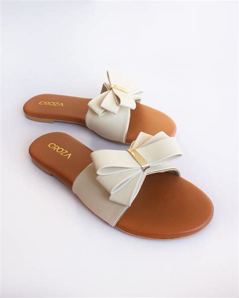 Off white Bow Flats – CROZA WEAR LTD