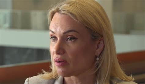 ЖУРНАЛИСТКАТА МАРИНА ОВСЯННИКОВА