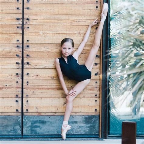 Instagram post by Ballet Street Style • Dec 8, 2018 at 3:11pm UTC в ...