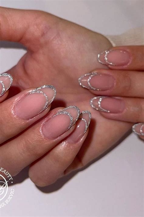 35 Gorgeous Glitter French Tips Nail Ideas