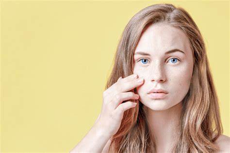 Почему у мужчин на лице возникают прыщи: основные причины и методы ...