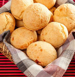 Delícias do Dia-a-Dia: PÃO DE QUEIJO DE MANDIOQUINHA