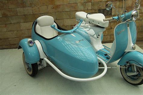 Скутер Vespa с коляской Arsscoot / Vespa / БайкПост