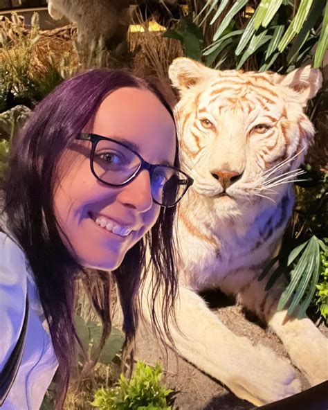 Angela | Hobby Night YouTube (@hobby_night) • Instagram photos and videos