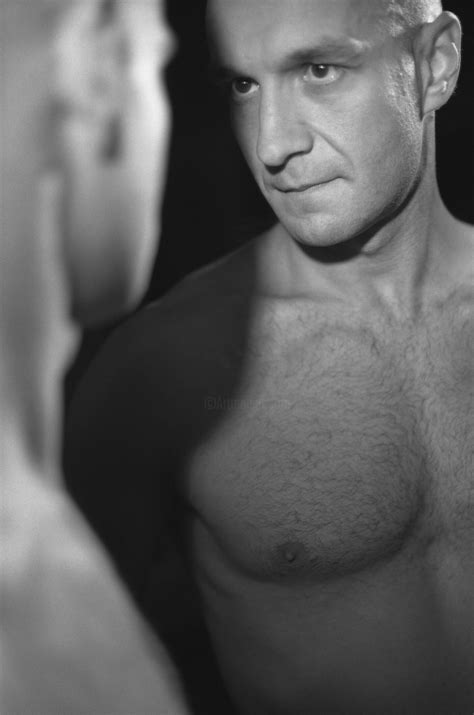 366 男性裸体照片出售 | ArtMajeur