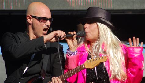 Warren Cuccurullo and Dale Bozzio of Missing Persons performing at a