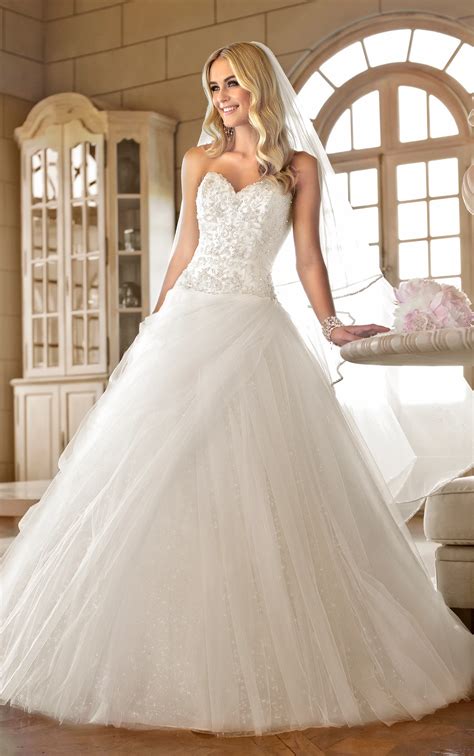 Fairytale Wedding Dress | Stella York Wedding Dresses