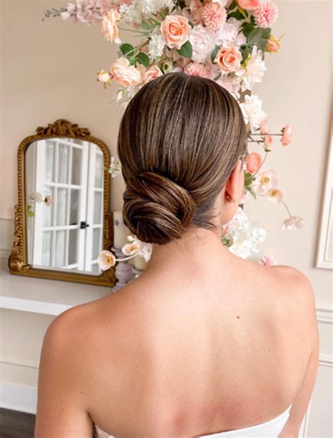 Updos For Short Hair To Elevate Your Everyday Look