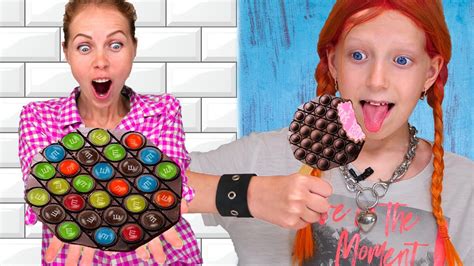 ВКУСНЫЕ ЛАЙФХАКИ с POP iT! МОРОЖЕНОЕ и ШОКОЛАД ПОП Ит! - YouTube