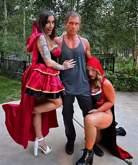 MissBehavin - The wolves don’t know it, but there’s two new REDS in