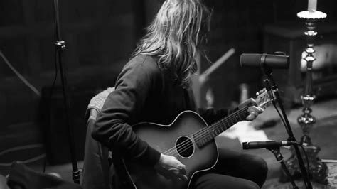 Kapitan Korsakov - Caramelle (solo acoustic) - YouTube