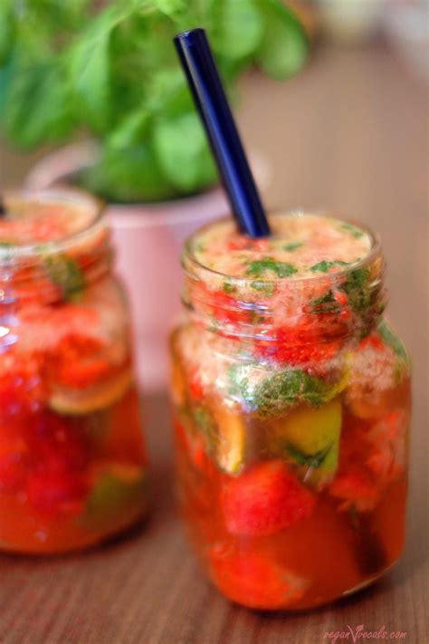 Italian Basil & Strawberry Mojitos - veganvvocals.com