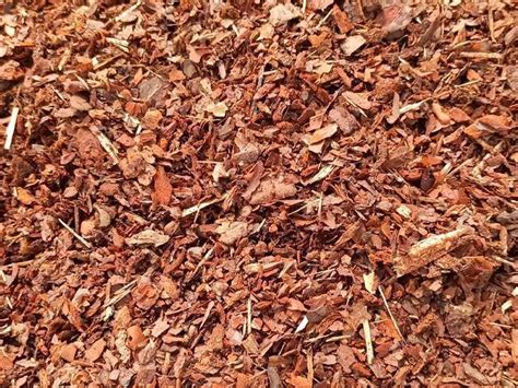 Кора сосны мелкой фракции, щепы 5-14%, 1-5 мм, 50л - «МульчаРик», Спб