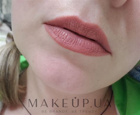 L'Oreal Paris Color Riche Nude Intense - Сатиновая помада в ...