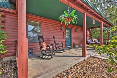 Hillside Cabin on 43 Acres w/ Private Lake & View! - Home Rental in