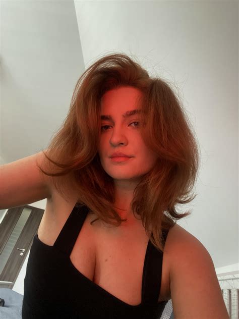 318 best Redhead Selfie images on Pholder | SFW Redheads, Redhead