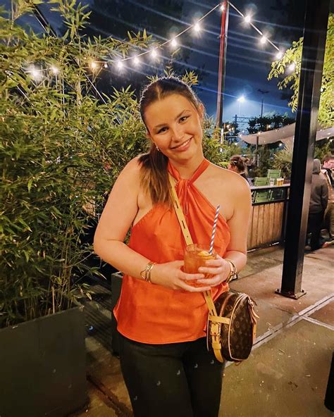 Sophie G Harrod (@sophiegharrod) • Instagram photos and videos