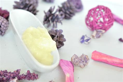 Babassu Oil: Better Than Coconut Oil? - BALANCED BABE
