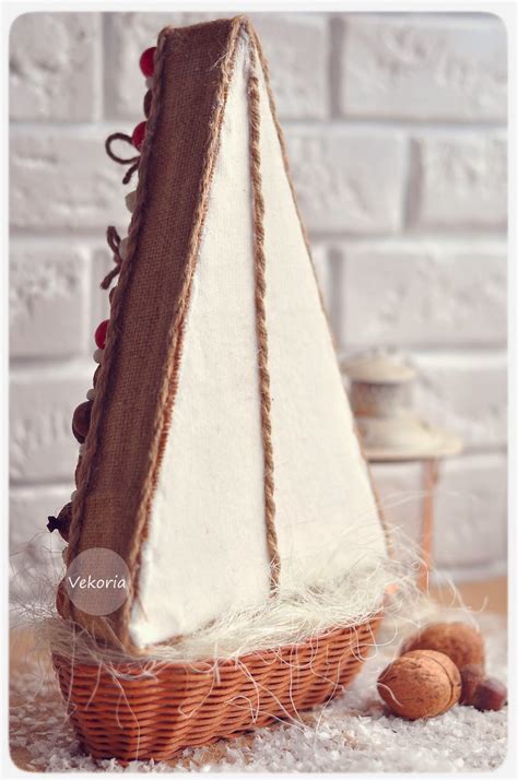 Ёлочка "Ягодки,орешки,жёлуди в снегу" - Vekoria. Handmade decor for home