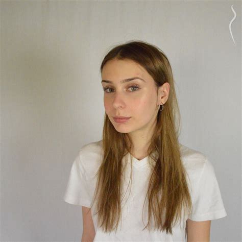 Sierra Bell - a model from Canada | Model Management