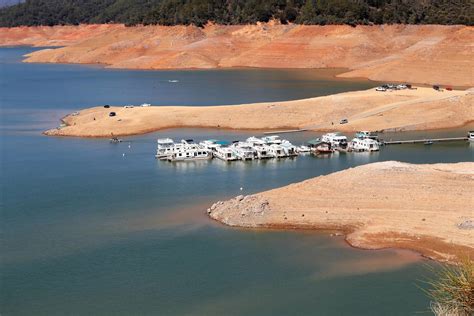 California's Lake Shasta rises from severe-drought levels in stunning
