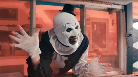 Palhaço Preto E Branco Filme - Terrifier 2: Filme com palhaço assassino estreará no Brasil? - Rolling ...