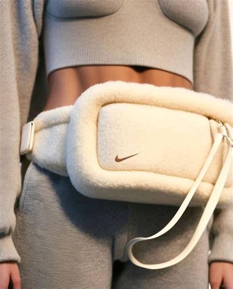 Пин от пользователя Mari Portna на доске 1.look23 | Сумки луи виттон ...