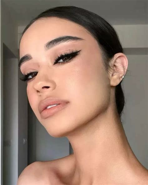 Пин от пользователя Alina🌸 на доске Make-up | Макияж без подводки для ...