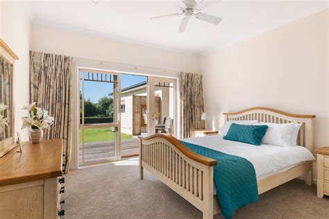 Archaeological Discovery Reveals History of Moffat Road Under Pavement 16