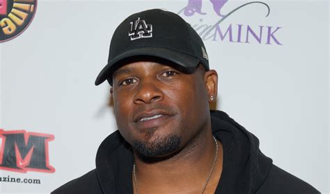 Fitted Cap Fapaissance Man Mr. Marcus Shuts Down Death Rumors, Crunchy