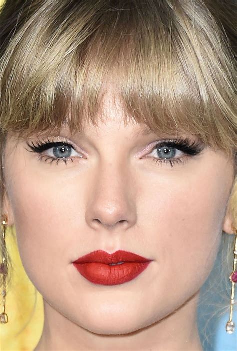 From Red Lips to Glittery Eyeshadow: 21 of the Best Skin, Hair and ...