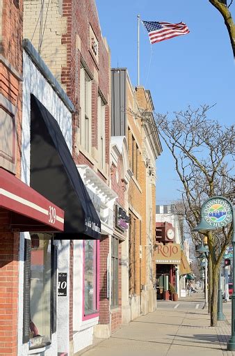 Downtown Rochester Michigan Stock Photo - Download Image Now - American ...