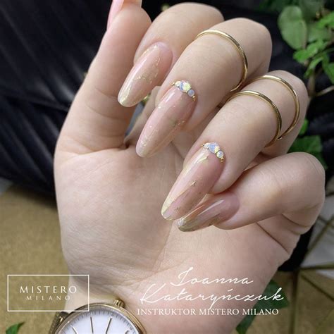 Paznokcie żelowe wzory na wesele Little Black Books, Chic Nails ...