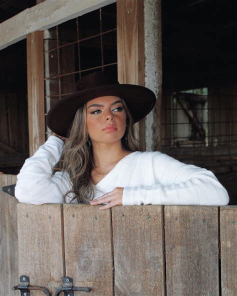 Chelsea Bradford | What a week🥊🥂 | Instagram