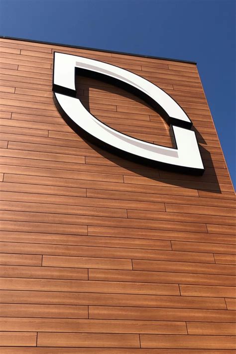 NuVasive Headquarters in San Diego, California, United States | Pura