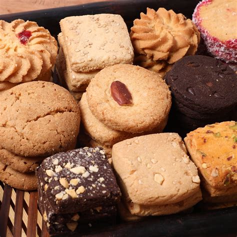 mix biscuit praful sweets