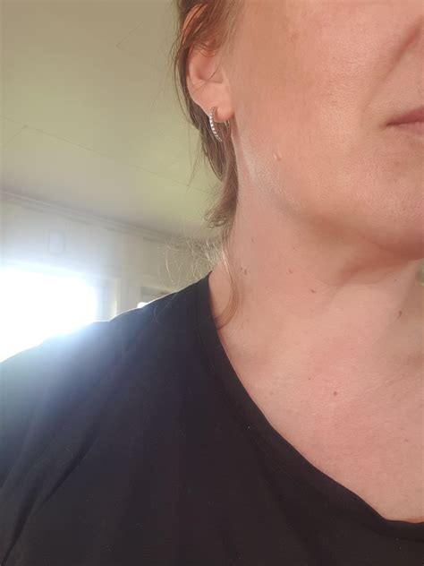 Lancôme Teint Miracle Foundation 02 Lys Rosé | lyko.com